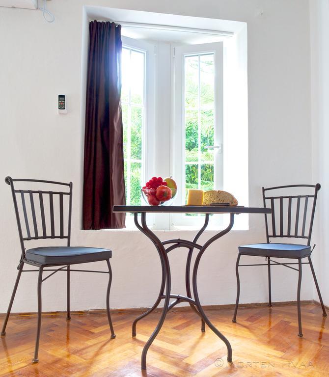 White House Apartments Korcula Town Room photo